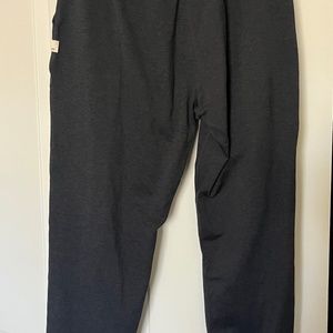 Vuori women’s performance joggers